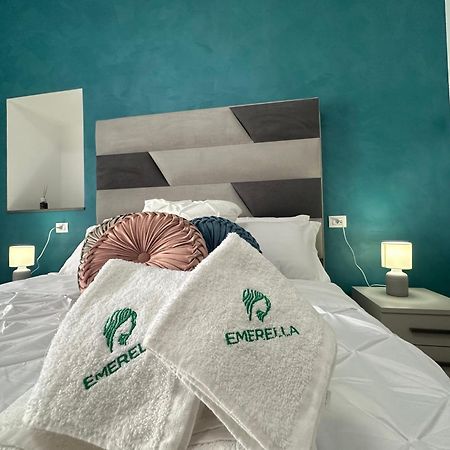 Emerella Luxury Suites-Siderno Lungomare Exteriör bild