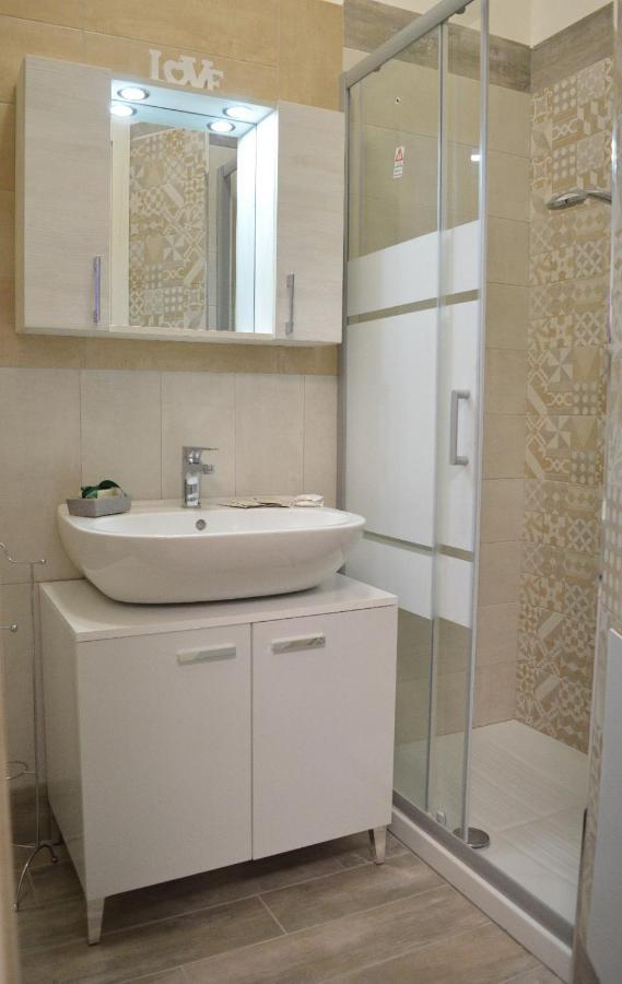 Emerella Luxury Suites-Siderno Lungomare Exteriör bild