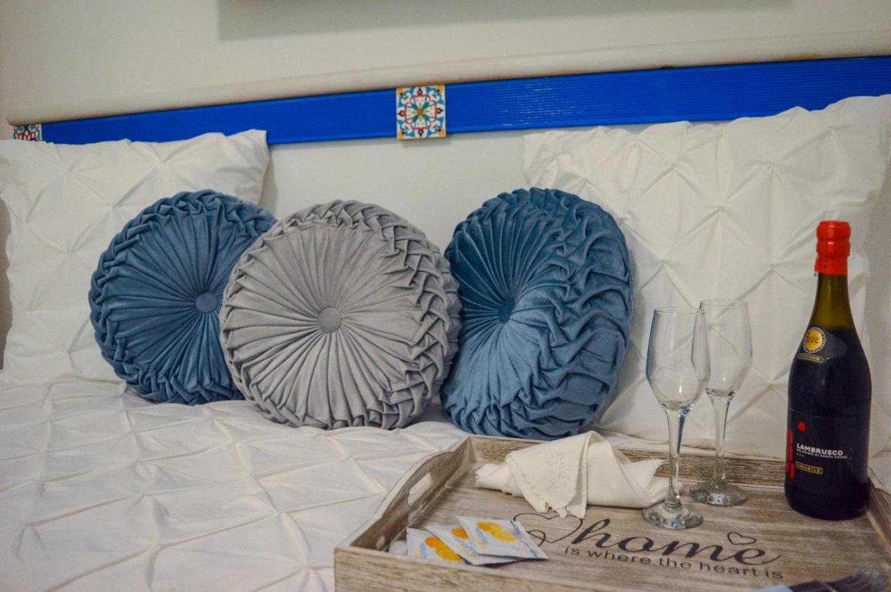 Emerella Luxury Suites-Siderno Lungomare Exteriör bild