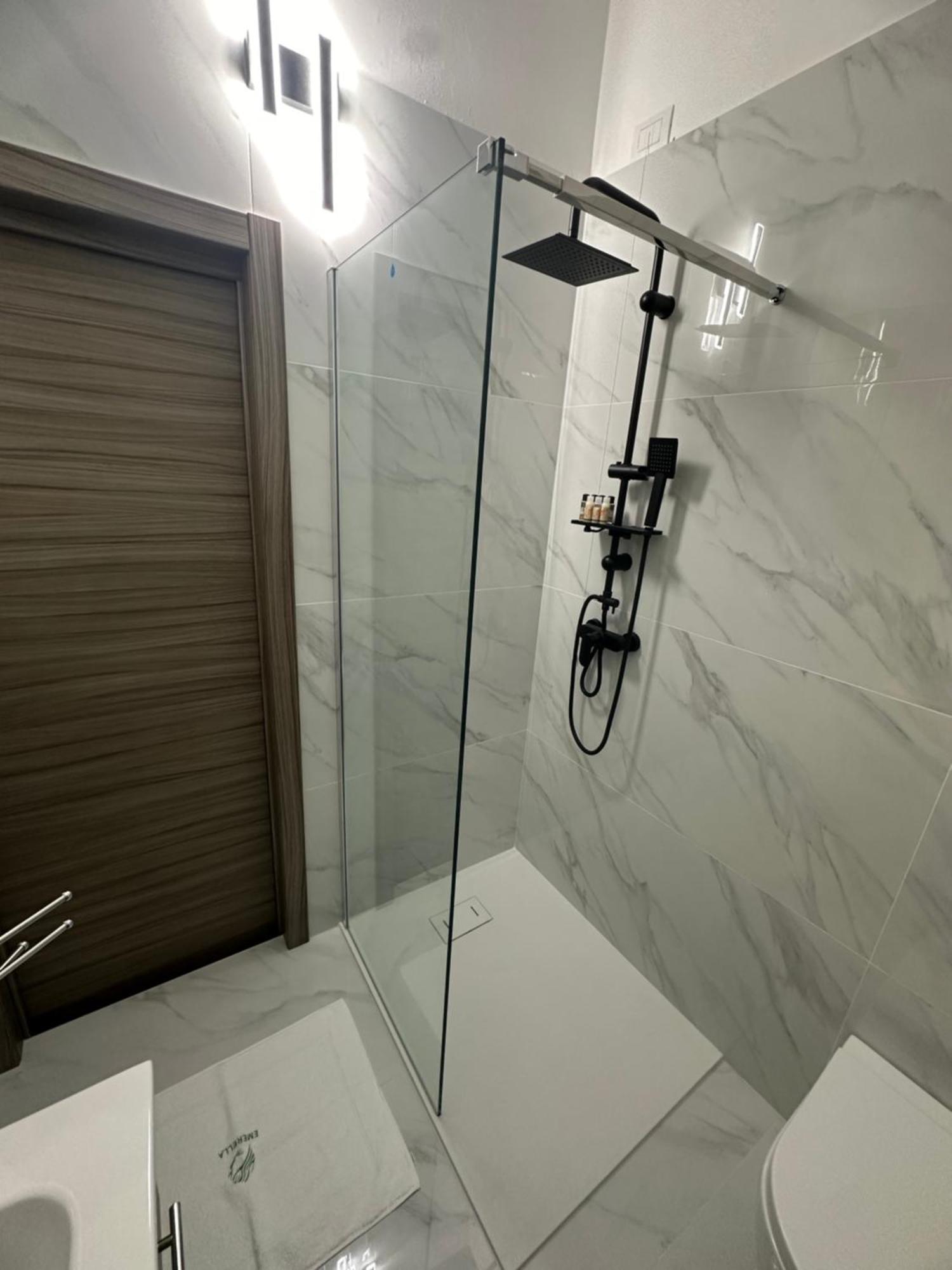Emerella Luxury Suites-Siderno Lungomare Exteriör bild
