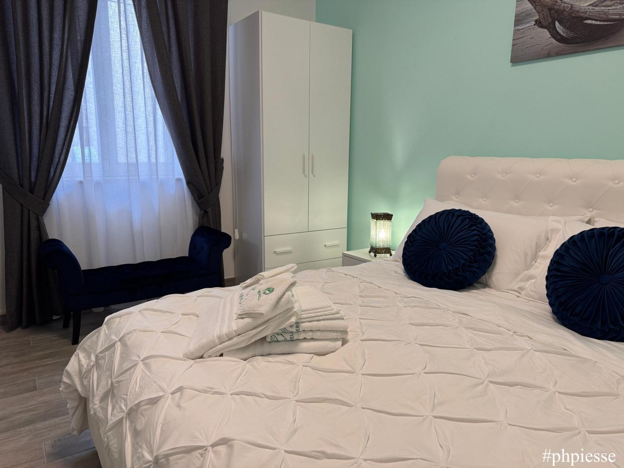Emerella Luxury Suites-Siderno Lungomare Exteriör bild