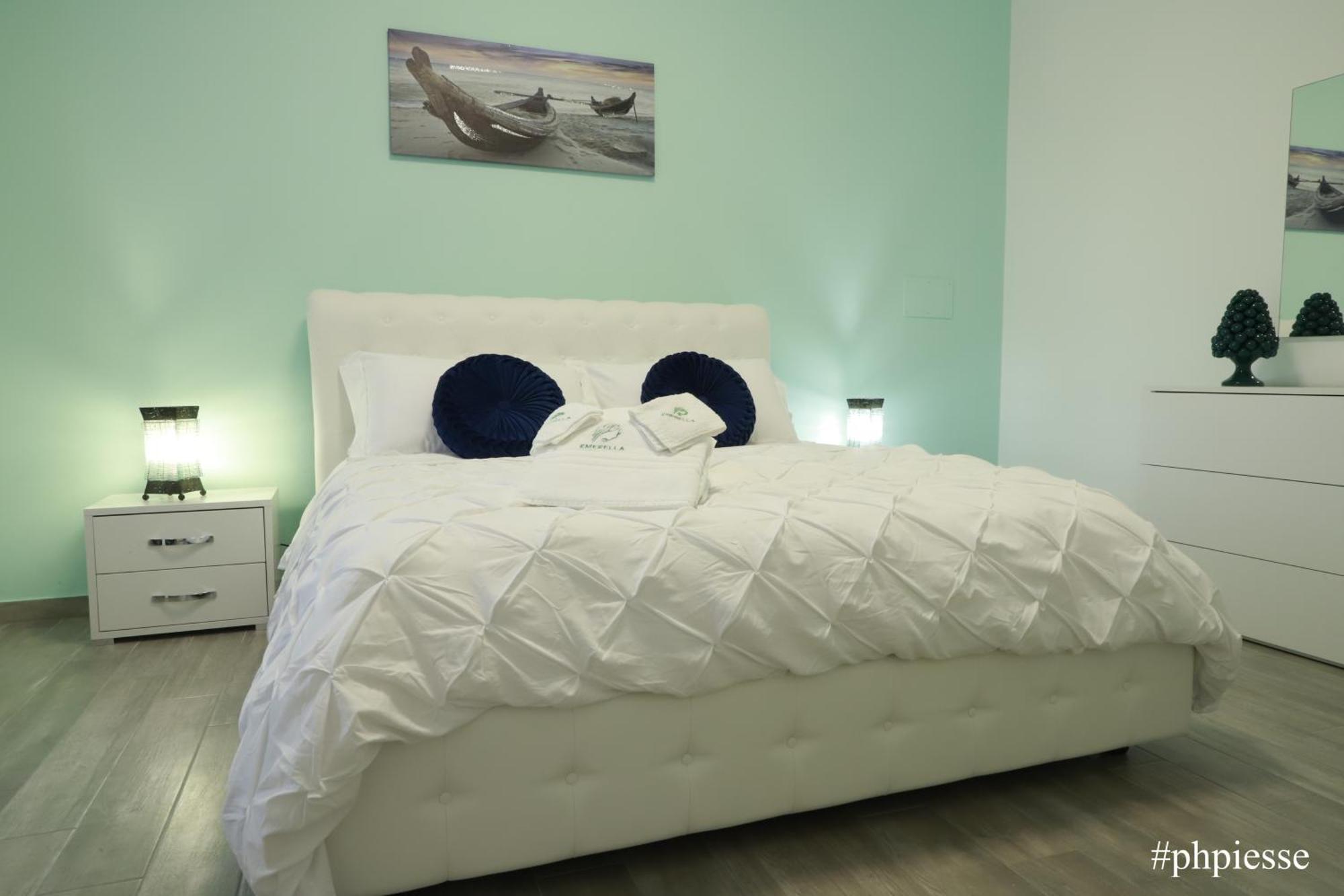 Emerella Luxury Suites-Siderno Lungomare Exteriör bild