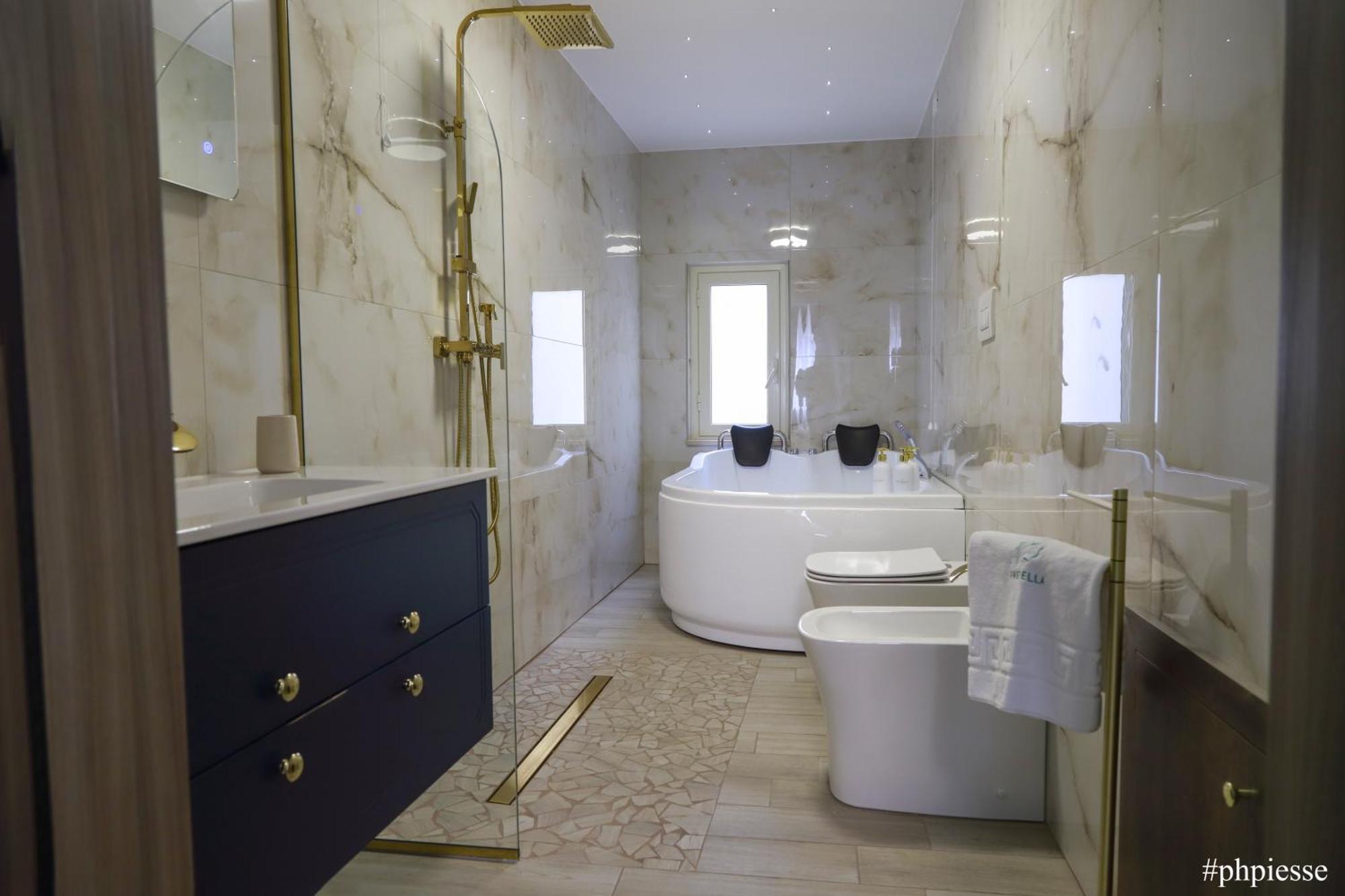 Emerella Luxury Suites-Siderno Lungomare Exteriör bild