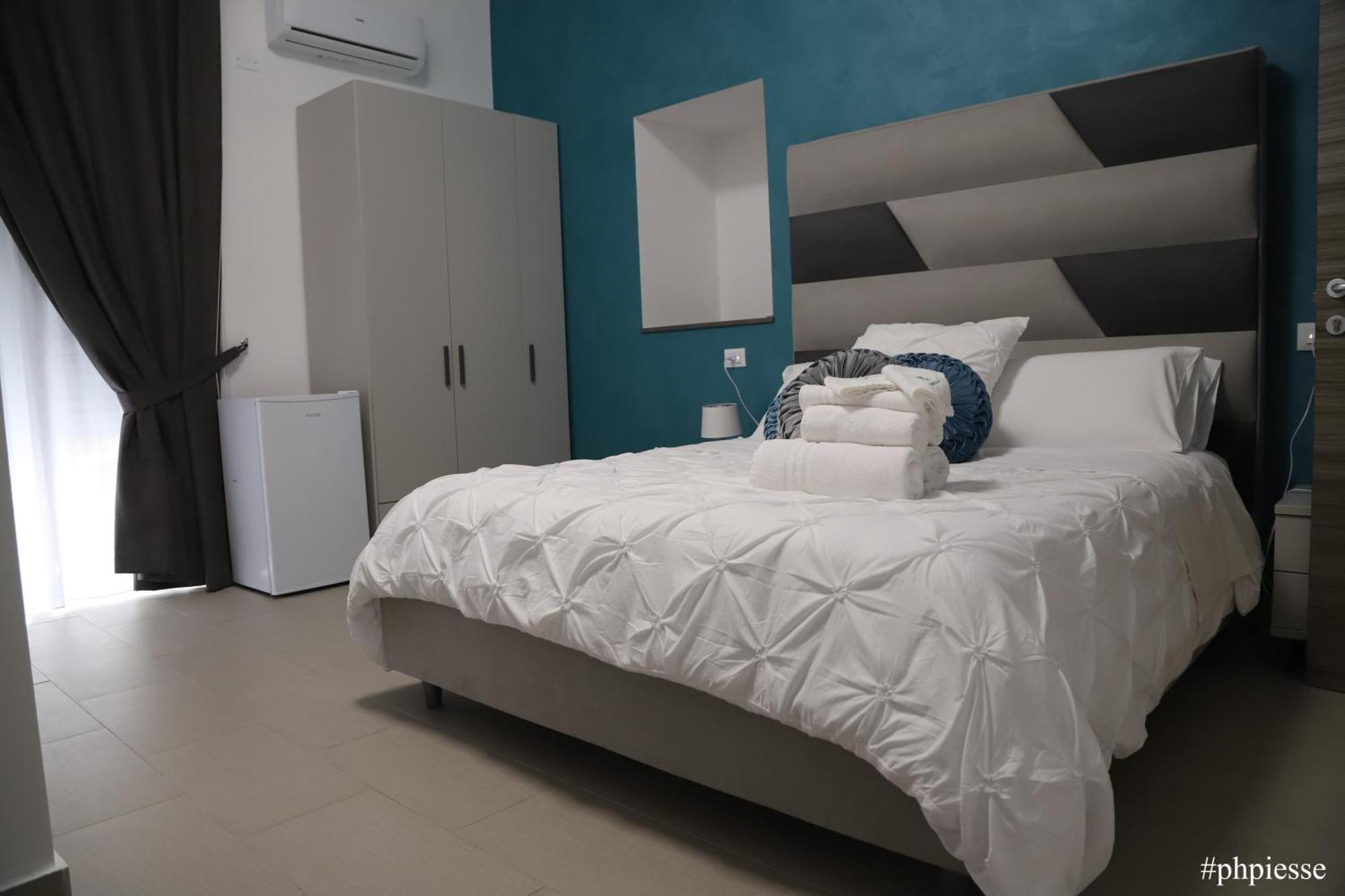 Emerella Luxury Suites-Siderno Lungomare Exteriör bild